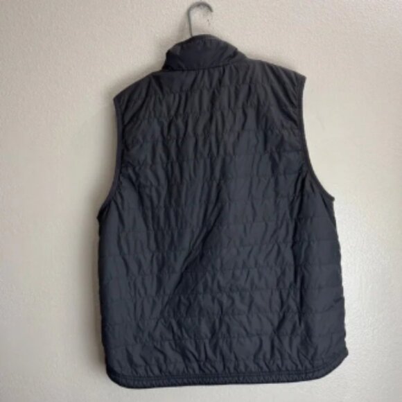 Carhartt Puffer Rain Defender Vest Size Large - Picture 3 of 5